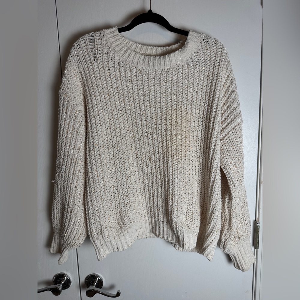 Storia cream chunky sweater‎ with gold throughout, medium